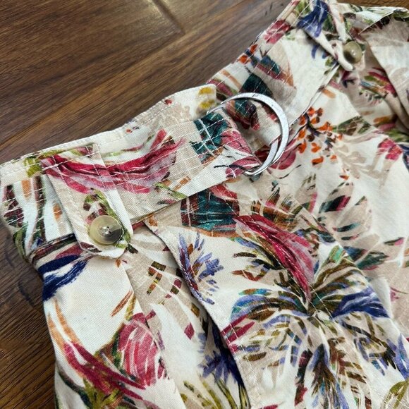 Chufy printed high waisted belted shorts - Picture 5 of 6